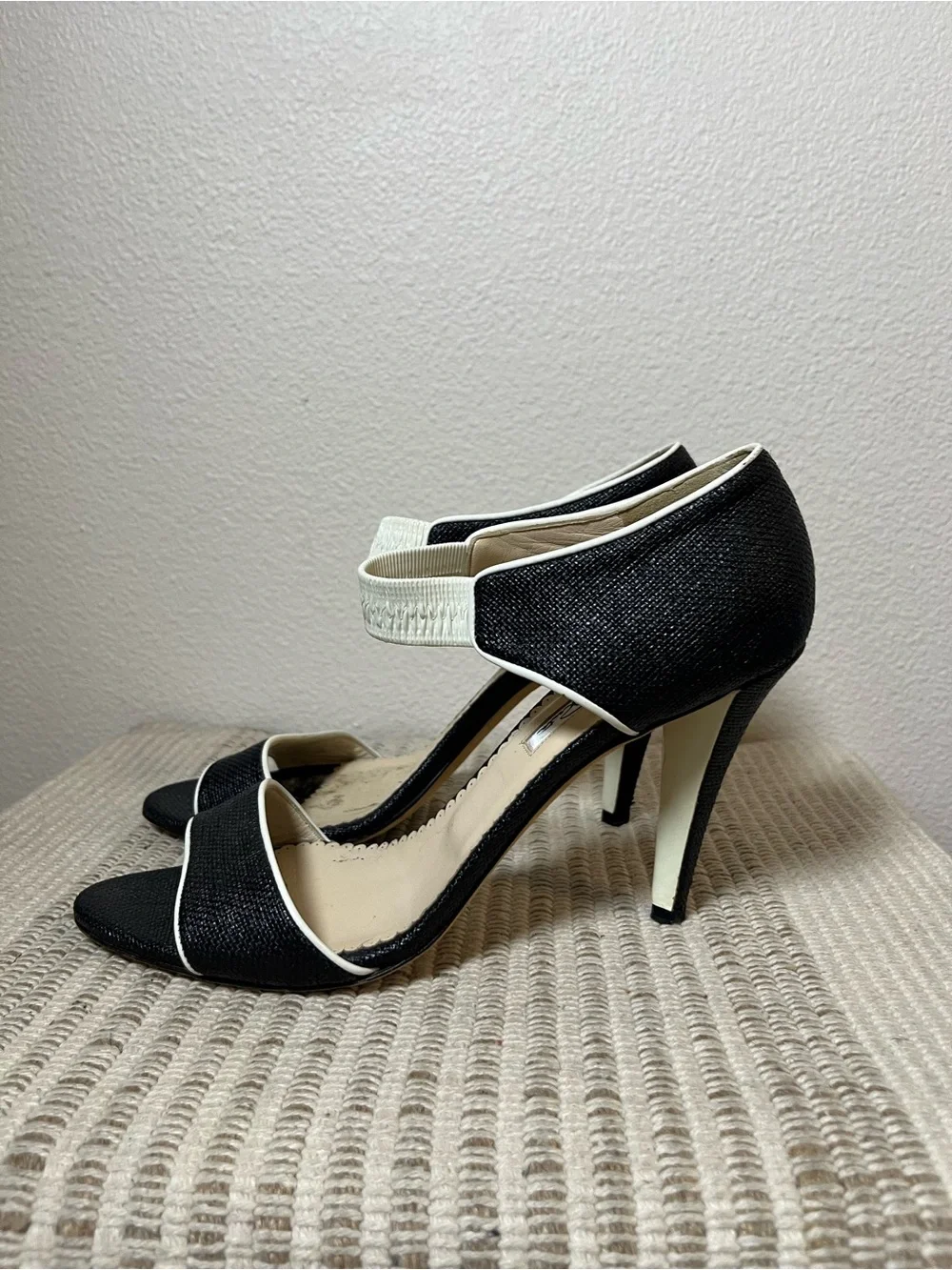 Oscar de la Renta chic two